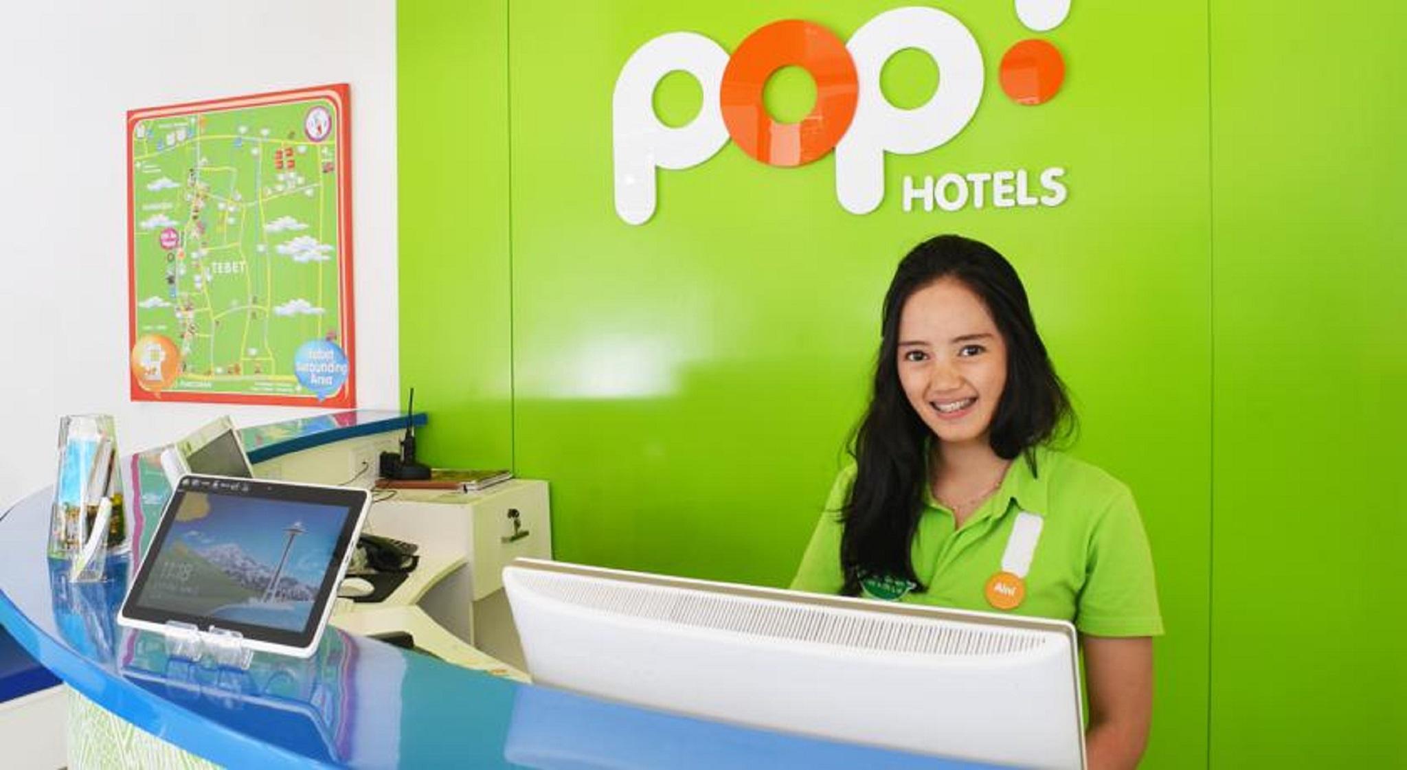Pop! Hotel Tebet Джакарта Екстериор снимка