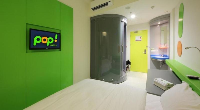 Pop! Hotel Tebet Джакарта Стая снимка