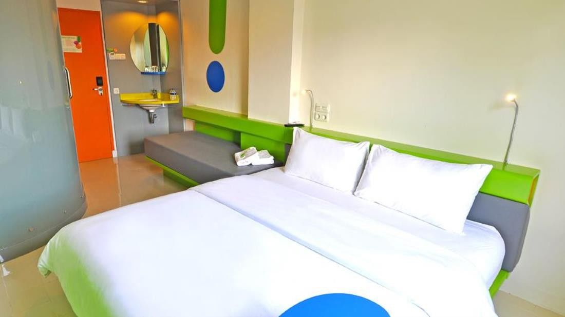 Pop! Hotel Tebet Джакарта Екстериор снимка